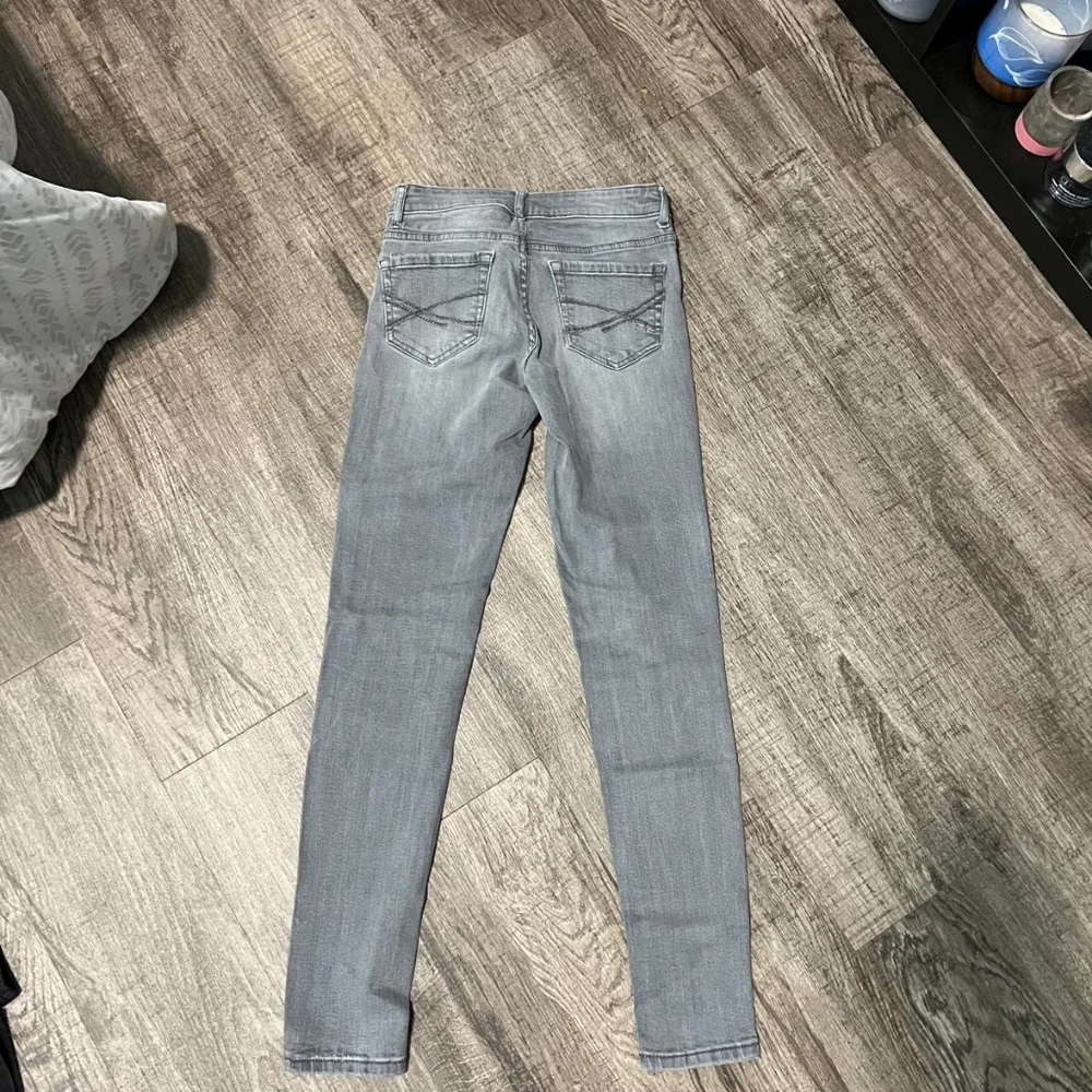 Jeans - Picture 4 of 4